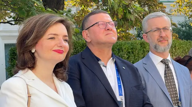Мар'яна Беца, Валерій Залужний та Наріман Джелял під час екскурсії до Києво-Печерської лаври
