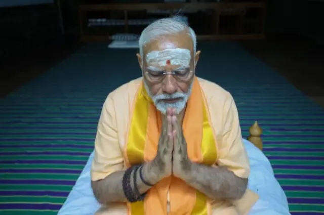 नरेंद्र मोदी