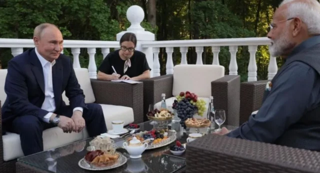 நரேந்திர மோதியுடன் தனிப்பட்ட முறையிலான சந்திப்பில் புதின் 