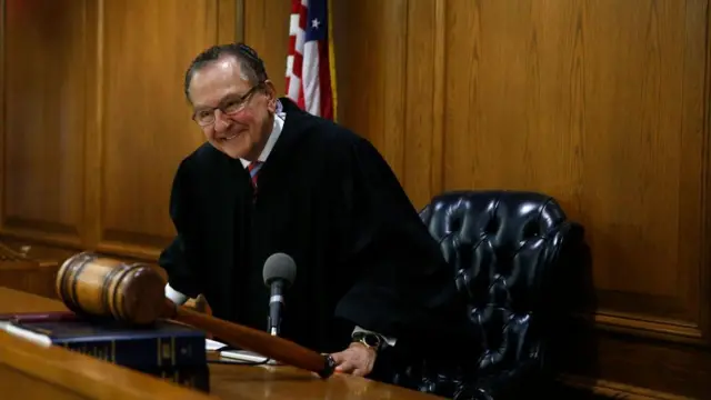 විනිසුරු ෆ්රෑන්ක් කැප්රියෝ