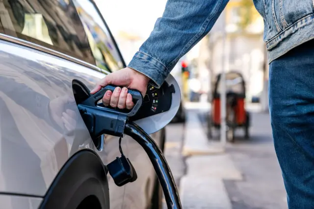 Электромобиль