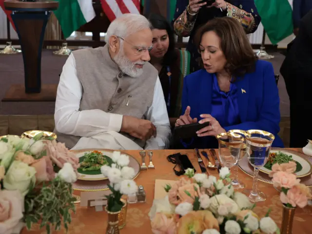 नरेंद्र मोदी