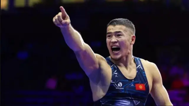 Акжол Махмудов