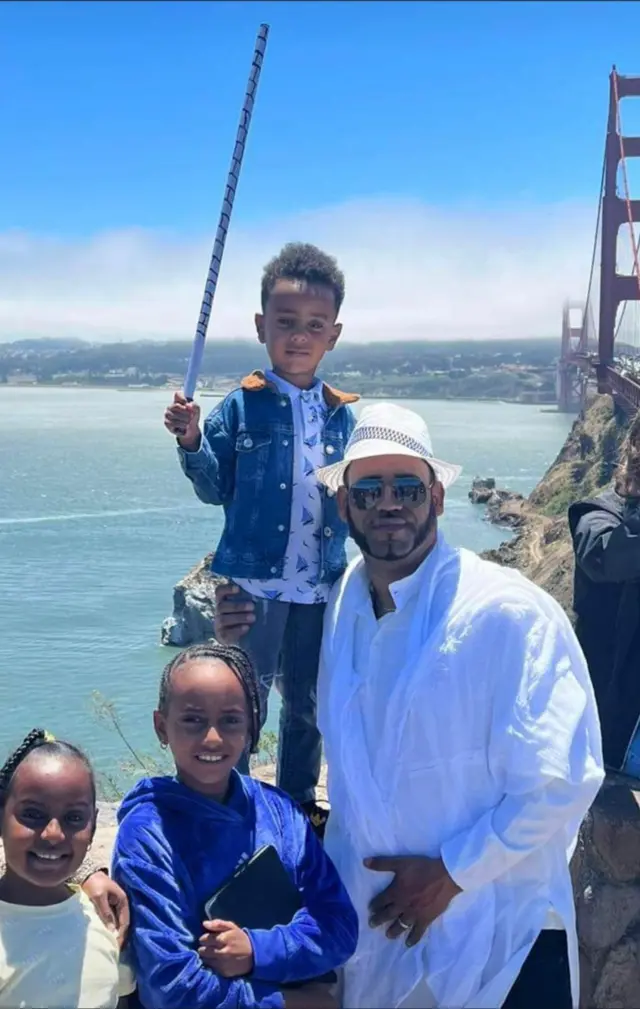 ንኣብ ትግራይ ዝተጸገሙ ሰባት ዝሕግዝ ዘሎ ሰልጠነ ግርማይ 