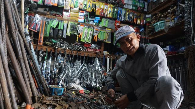 Joko Sugiyarto, salah satu pedagang kaki lima yang direlokasi oleh pemerintahan Jokowi di Solo