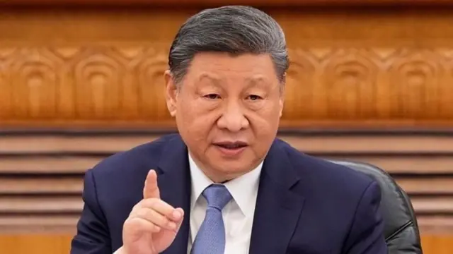 चीनचं म्हणणं आहे की, अमेरिकेनं तथाकथित 'चिनी धोक्या'चा बहाणा म्हणून वापर करणं बंद करावं.