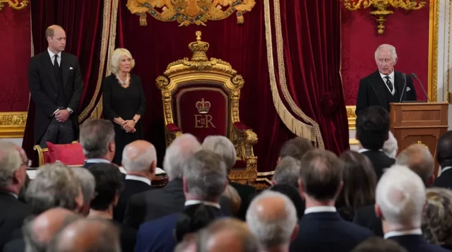 ဘုရင်တင်မြှောက်ပွဲ အခမ်းအနား