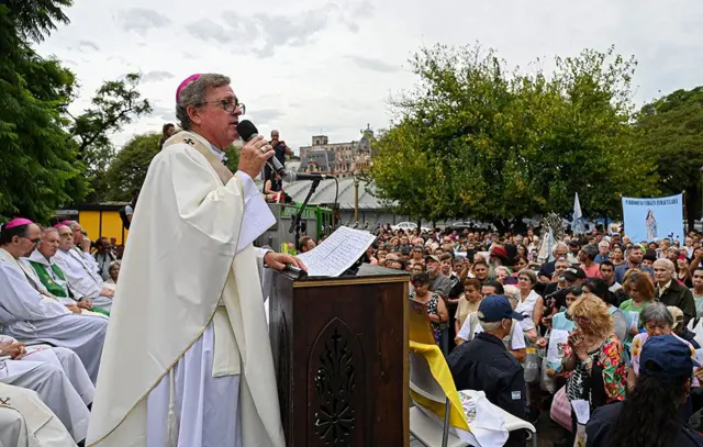 Di archbishop of di City of Buenos Aires Jorge Garcia Cuerva lead mass for Pope health for Buenos Aires, Argentina on 24 February 2025.