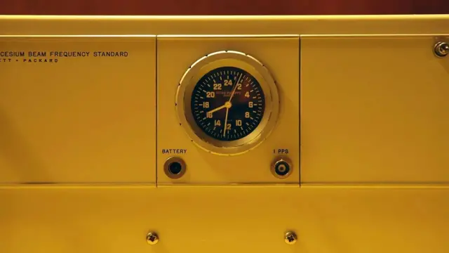 கருந்துளை கால இயந்திரமா?