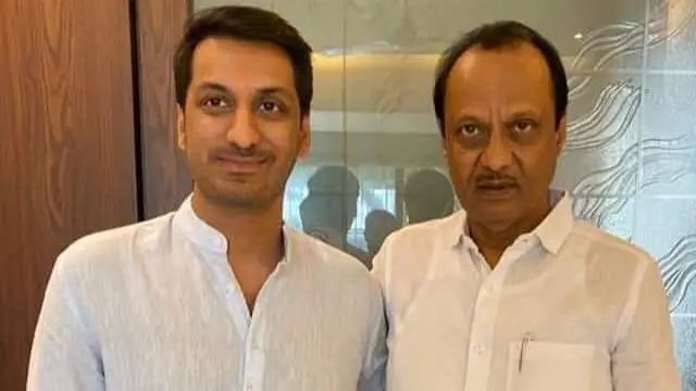 पार्थ पवार आणि अजित पवार