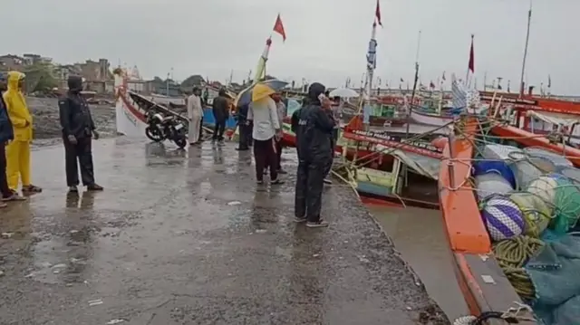 జఫ్రాబాద్, గుజరాత్, చేపల వేట, ఫిషింగ్, బోటు బోల్తా