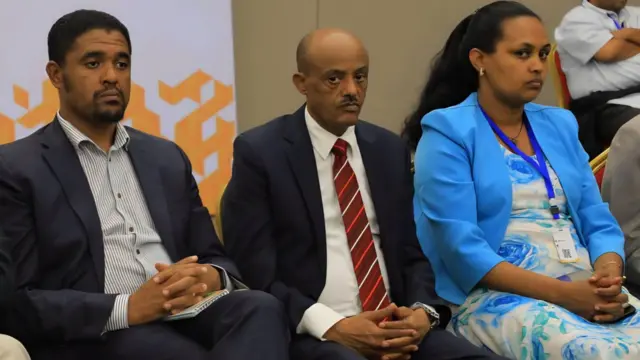 የክለል ባለሥልጣናት