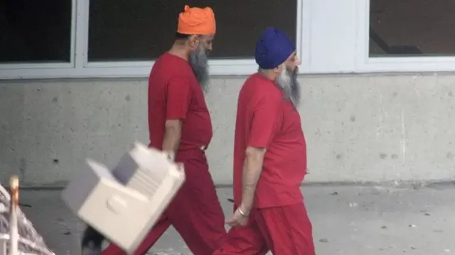 રિપુદમનસિંહ (ડાબે) અને અજાયબસિંહ (જમણે)