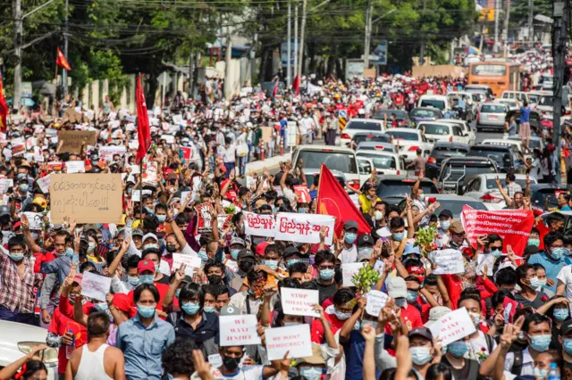 ၂၀၂၁ မှာ တွေ့ခဲ့ရတဲ့ ဒီမိုကရေစီတောင်းဆိုမှုကြီး