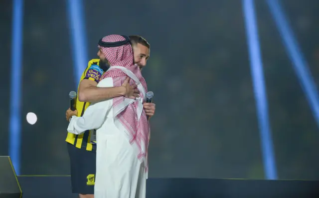 Kaarim Benzeemaan Ronaaldoo booda Riyaal Maadiriidirraa liigii Sa'udii seene