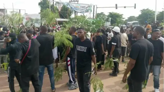 Awọn araalu to n se ifẹhonuhan ni Benue