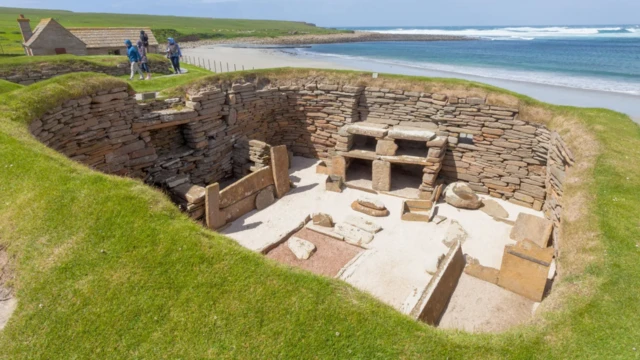 1850'de bir fırtınanın ortaya çıkardığı Skara Brae yerleşimi.