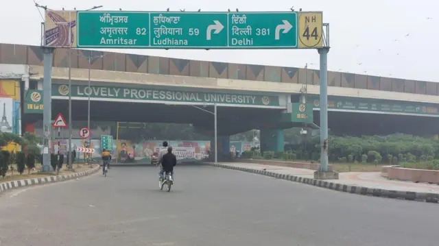 ਜਲੰਧਰ ਵਿੱਚ ਸੜਕੀ ਆਵਾਜਾਈ ਕਾਫ਼ੀ ਪ੍ਰਭਾਵਿਤ ਹੋਈ ਹੈ