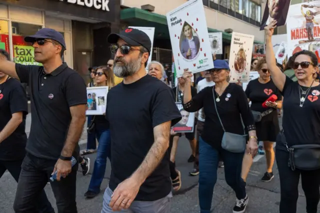 تظاهرات خانواده قربانیان شلیک به هواپیمای اکراینی