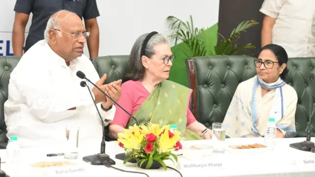 ইন্ডিয়া ব্লকের বৈঠকে মমতা ব্যানার্জী