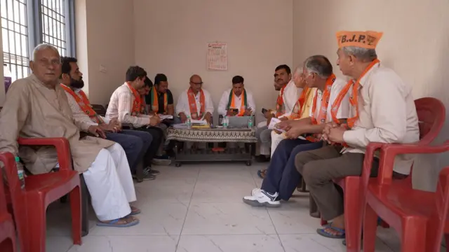 मेरठमा भाजपाका कार्यकर्ताहरू