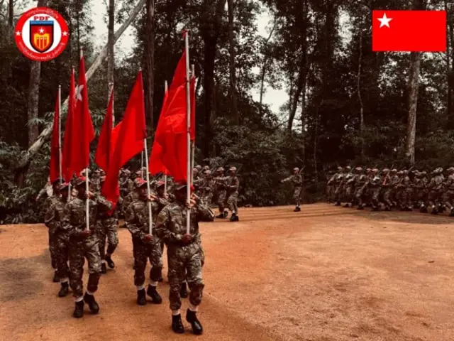 PDF တပ်ဖွဲ့ဝင်တွေ