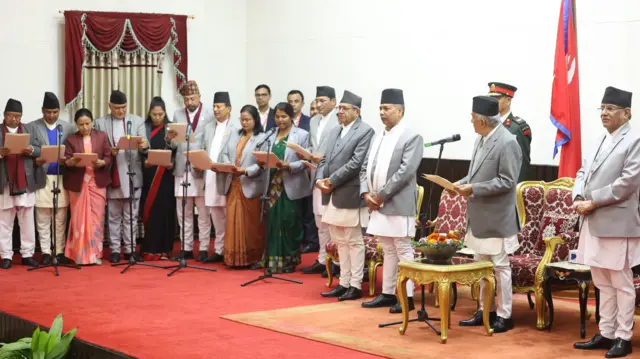 नयाँ मन्त्रीहरू 