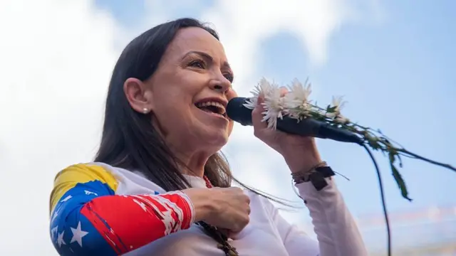 María Corina Machado en una manifestación en Caracas en 2025
