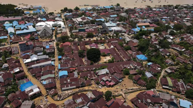 Cuaca Ekstrem Dan Banjir Di Indonesia: Banjir Merendam Puluhan Ribu ...