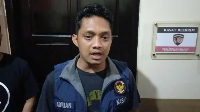 Kasat Reskrim Polresta Yogyakarta Kompol Rizky Adrian aaat jelaskan kasus dugaan penganiayaan dan penelantaran anak oleh daycare di Yogyakarta, Sabtu (25/4/2026)
