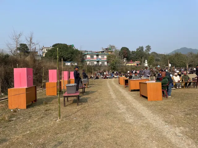 नमुना मतदान