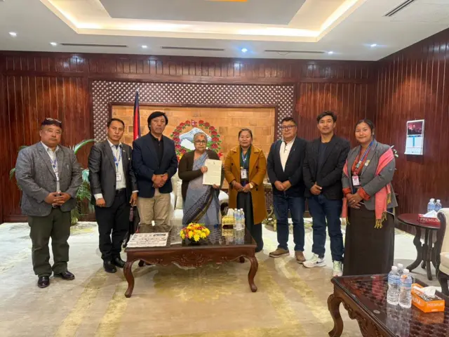 मुस्ताङका स्थानीय जनप्रतिनिधिहरूसँग बालुवाटारमा प्रधानमन्त्री सुशीला कार्की