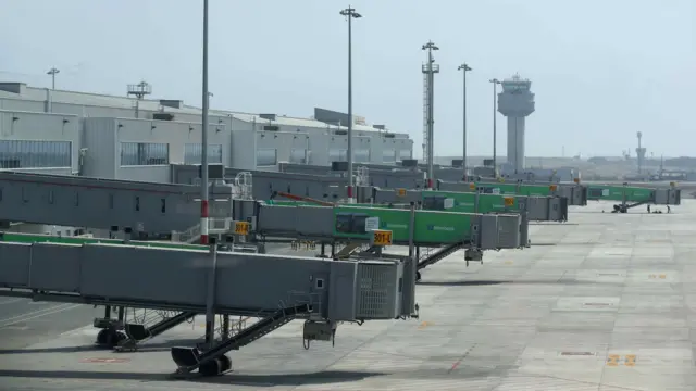 "Fingers" de acceso a los aviones en el nuevo aeropuerto de Lima. 