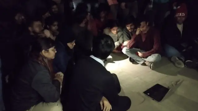 బీబీసీ డాక్యుమెంటరీ ప్రదర్శన