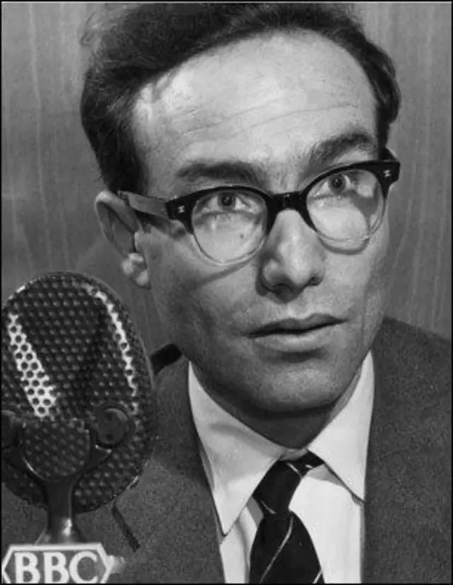 Yazar Mahmut Makal 1960'lı yıllarda BBC Türkçe için Köye Mektup adlı bir program hazırlamıştı.