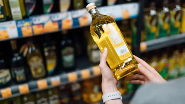 ভোজ্যতেল নিয়ে আলোচনা চলছে চীনা সামাজিক মাধ্যমে। 