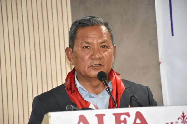 सञ्चारमन्त्री पृथ्वी सुब्बा गुरुङ