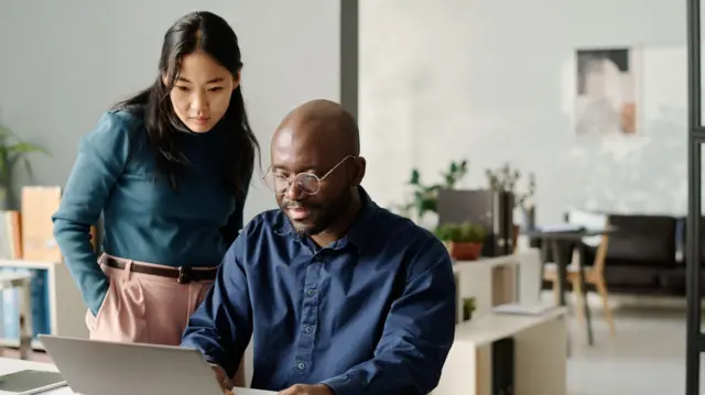 चार दिनों का वर्किंग वीक