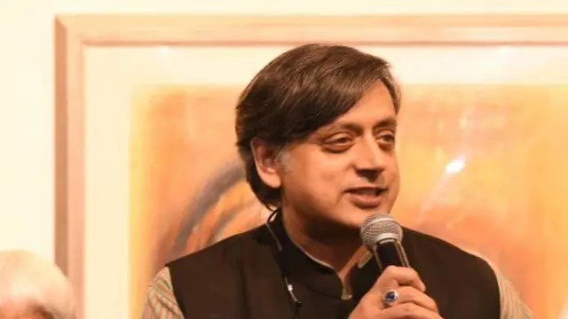 शशि थरूर