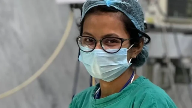 Seorang dokter India