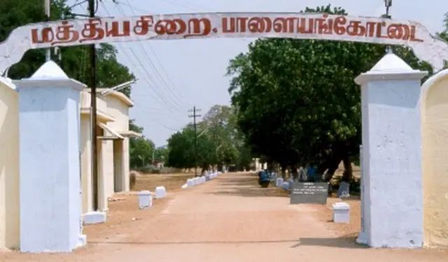உச்ச நீதிமன்றம், சிறைகள், சட்டம், சாதி பாகுபாடுகள்