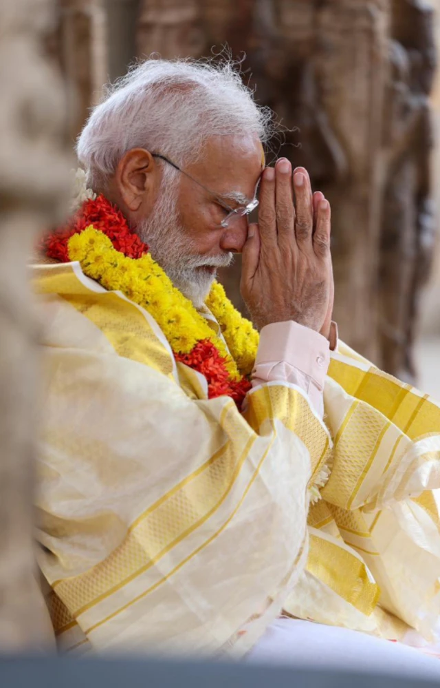 நரேந்திர மோதி 