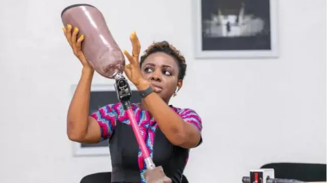 Àwòrán ọmọ tí kò ní ẹsẹ̀