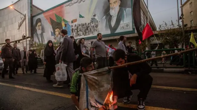 ইরানে ইসরায়েলের বিপক্ষে বিক্ষোভের একটি চিত্র