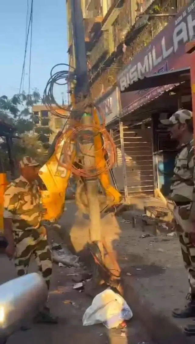 મીરા ભાયંદર રોડ મુંબઈ હિંસા 