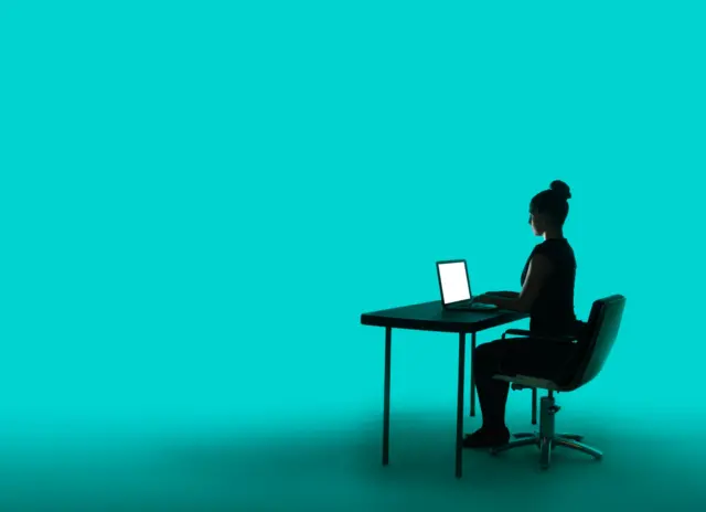 सतत बसून काम करणं, पाठदुखी, मानदुखी, बीबीसी मराठी, वजन वाढणं