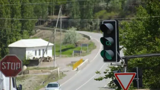 2022-жылы январда так ушул Төрт-Көчө тараптан тажик чек арачылары миномет жана гранатомет менен аткылашкан. 