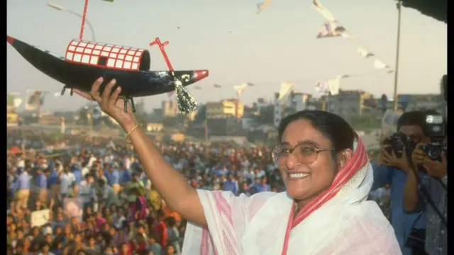 ১৯৯১তে আওয়ামী লীগের নির্বাচনী প্রচারণায় শেখ হাসিনা