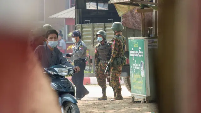 အာဏာသိမ်းပြီးနောက် ပုဂံဒေသမှာတွေ့ရတဲ့ မြန်မာစစ်တပ်ဖွဲ့ဝင်တွေ