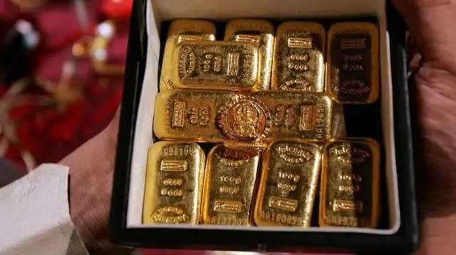 அசோசேம் கூற்றுப்படி இந்திய வீடுகளில் சுமார் 24 ஆயிரம் டன் தங்கம் உள்ளது (கோப்புப் படம்).